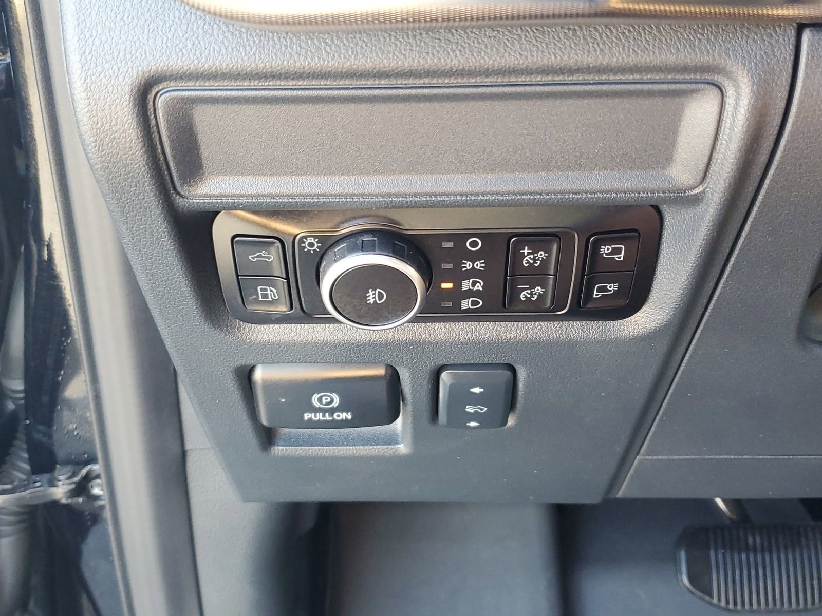 Certified 2025 Ford F150 Lariat w/ Equipment Group 501A Mid AWD/4WD image 31