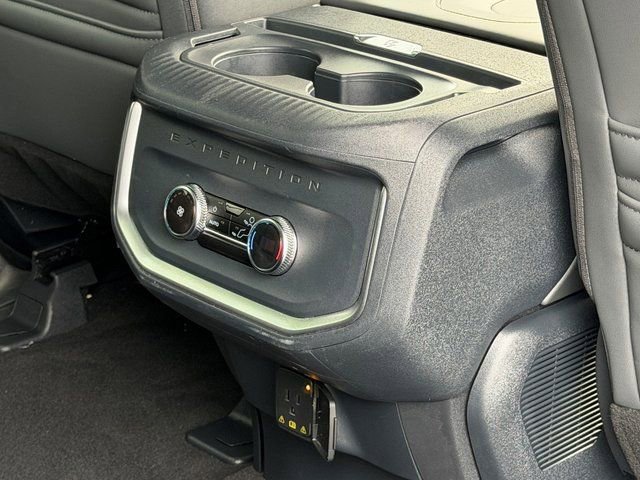 Certified 2025 Ford Expedition Active AWD/4WD image 20