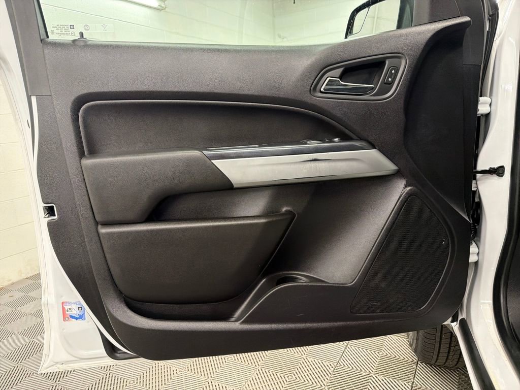 Used 2021 Chevrolet Colorado LT w/ Fleet Safety Package image 16