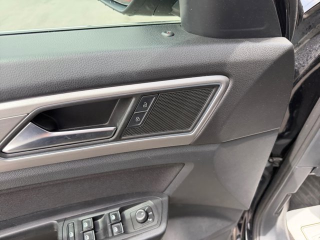Used 2018 Volkswagen Atlas S AWD/4WD image 25
