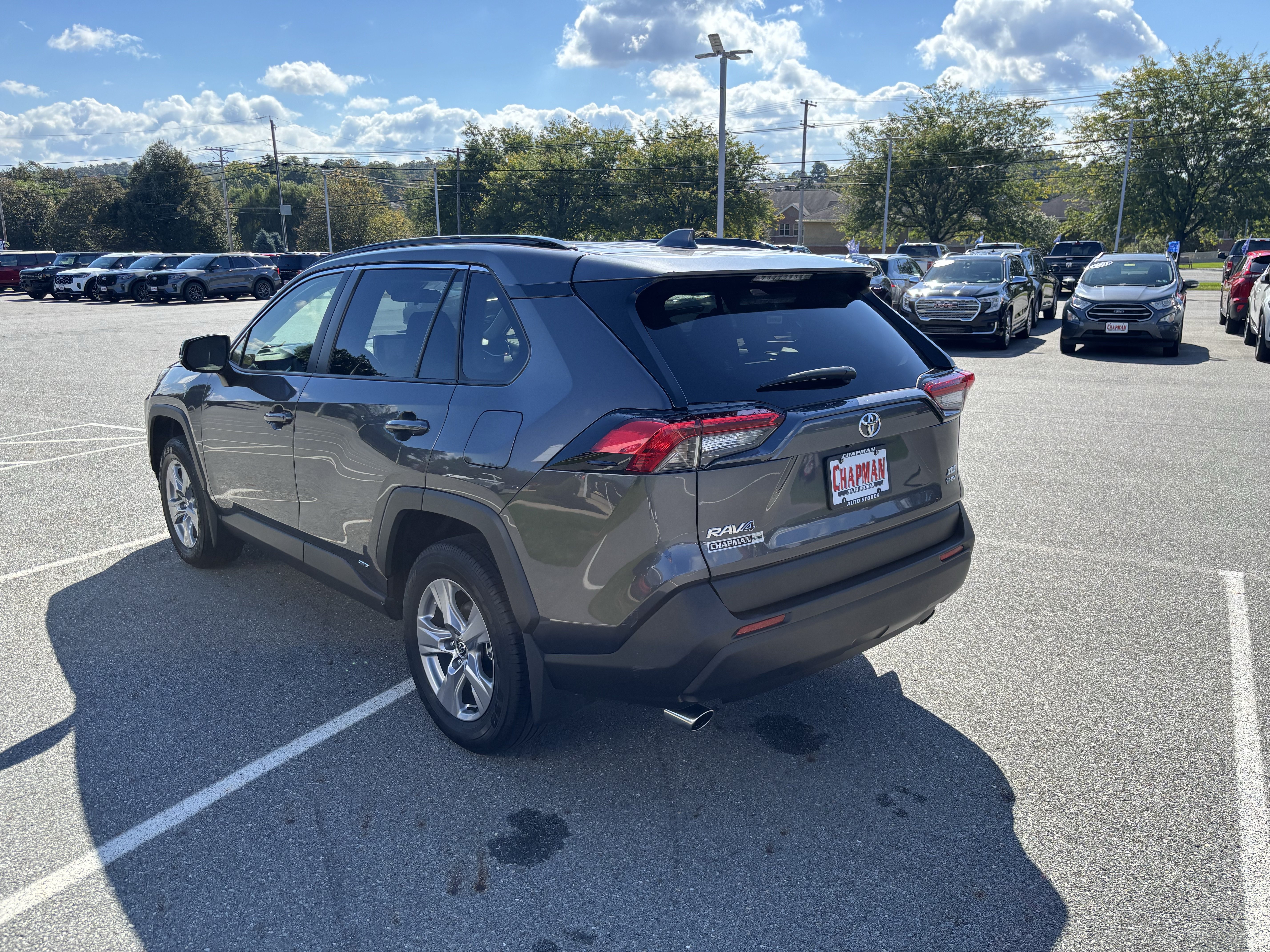 Used 2025 Toyota RAV4 XLE AWD/4WD image 5