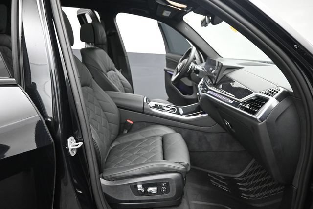 Used 2025 BMW X5 xDrive40i w/ Executive Package AWD/4WD image 31