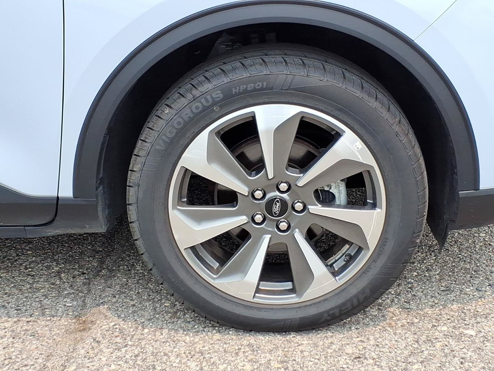 Certified 2025 Ford Escape Platinum AWD/4WD image 10