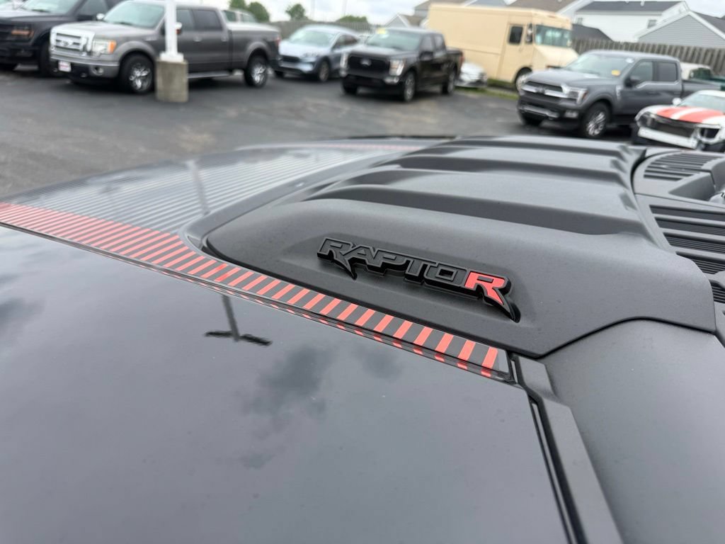 Certified 2025 Ford F150 Raptor w/ Equipment Group 803A Raptor R AWD/4WD image 14