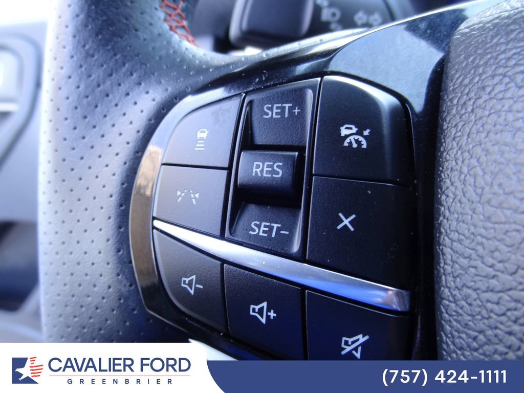 Certified 2025 Ford Explorer ST-Line AWD/4WD image 21