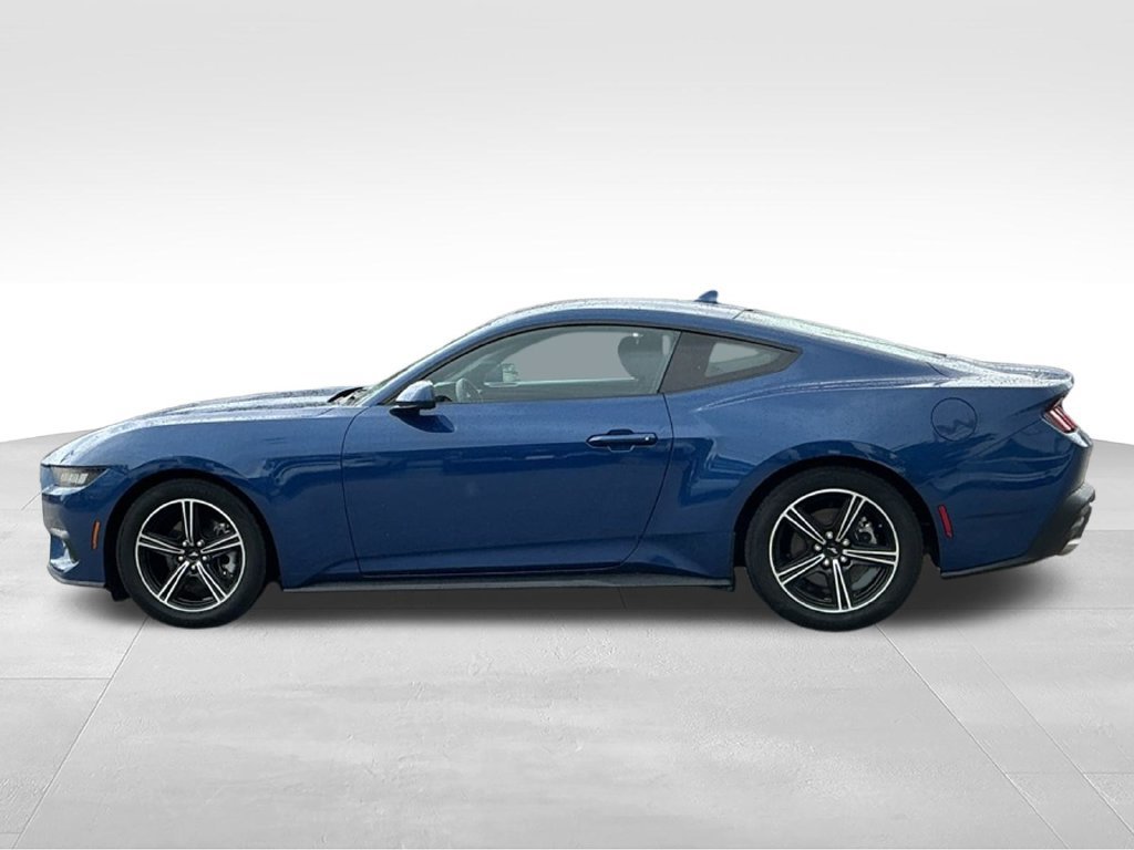 Certified 2024 Ford Mustang Coupe RWD image 3