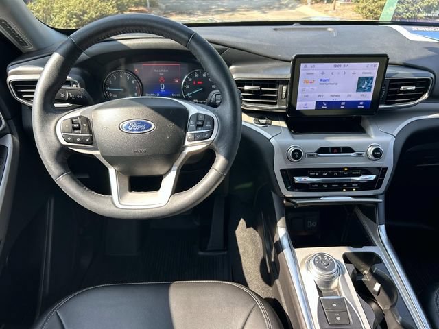 Certified 2023 Ford Explorer XLT w/ Equipment Group 202A AWD/4WD image 13