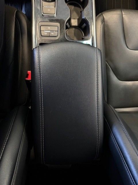 Certified 2019 Ford Edge Titanium w/ Equipment Group 301A image 14