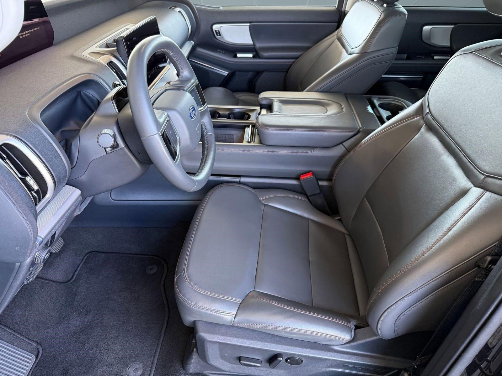 Certified 2025 Ford Expedition Max Active AWD/4WD image 5