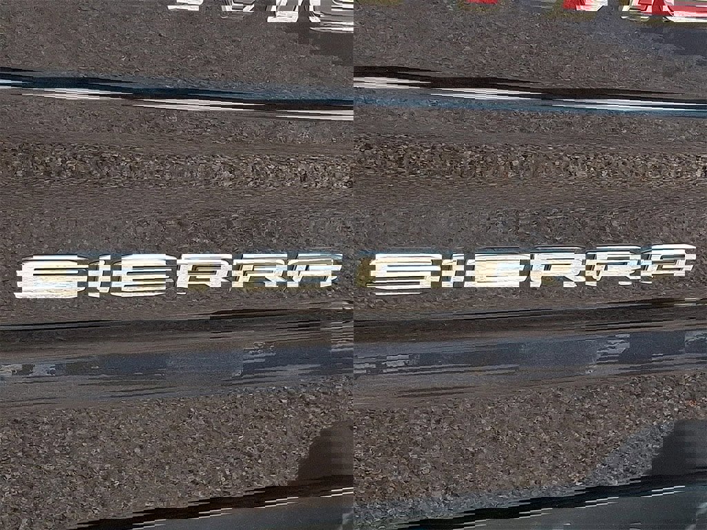 Used 2023 GMC Sierra 1500 SLT w/ SLT Premium Plus Package image 31