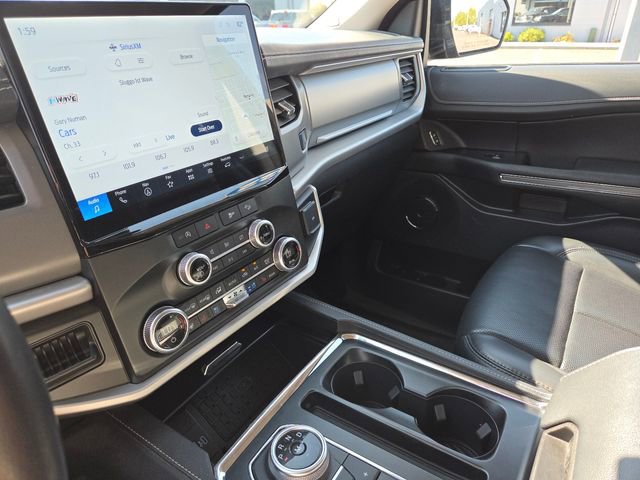 Certified 2022 Ford Expedition XLT image 38