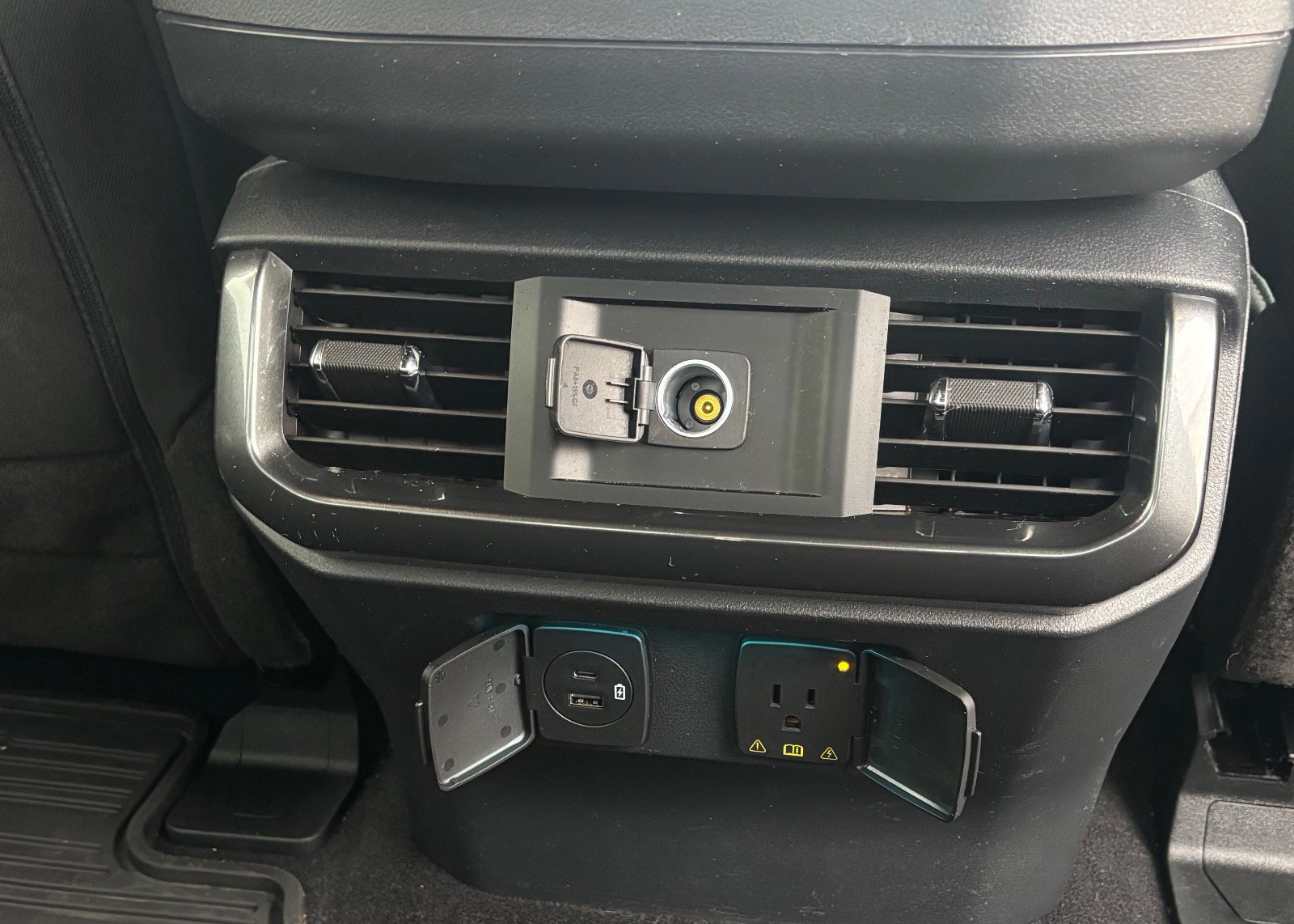 Certified 2023 Ford F150 XLT w/ Equipment Group 302A High image 24