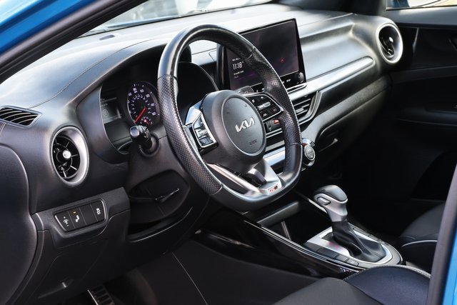 Used 2023 Kia Forte GT-Line image 14