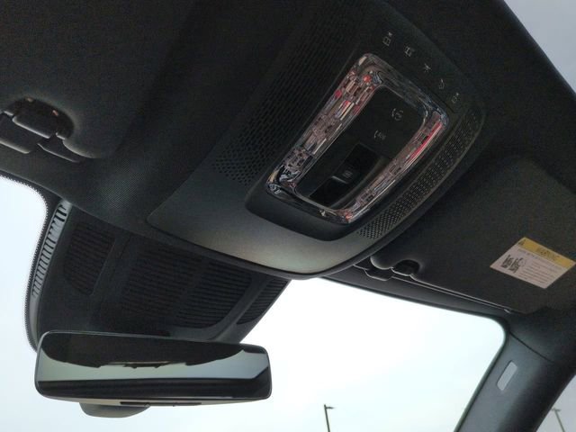 Used 2025 Mercedes-Benz GLE 450e 4MATIC image 26