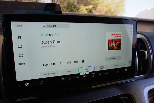 Certified 2025 Ford Expedition Active image 30