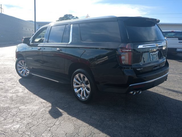 Used 2023 Chevrolet Suburban Premier w/ Premium Package AWD/4WD image 6