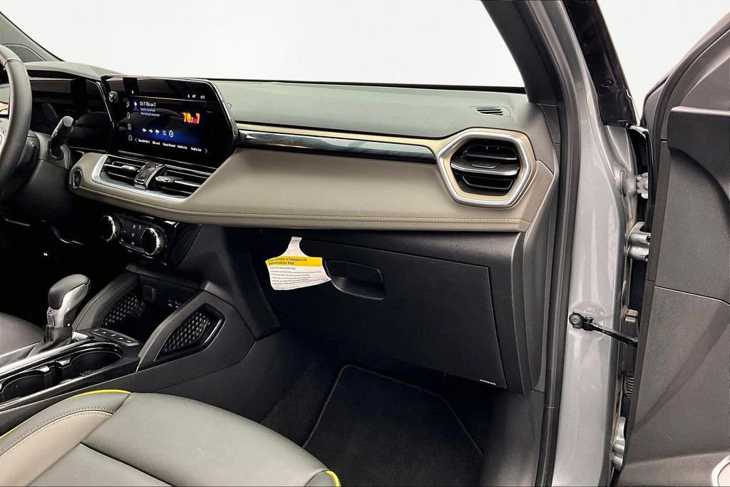 Used 2024 Chevrolet TrailBlazer ACTIV image 17