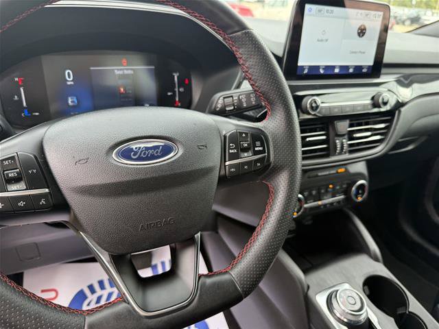 Certified 2025 Ford Escape ST-Line Select AWD/4WD image 16