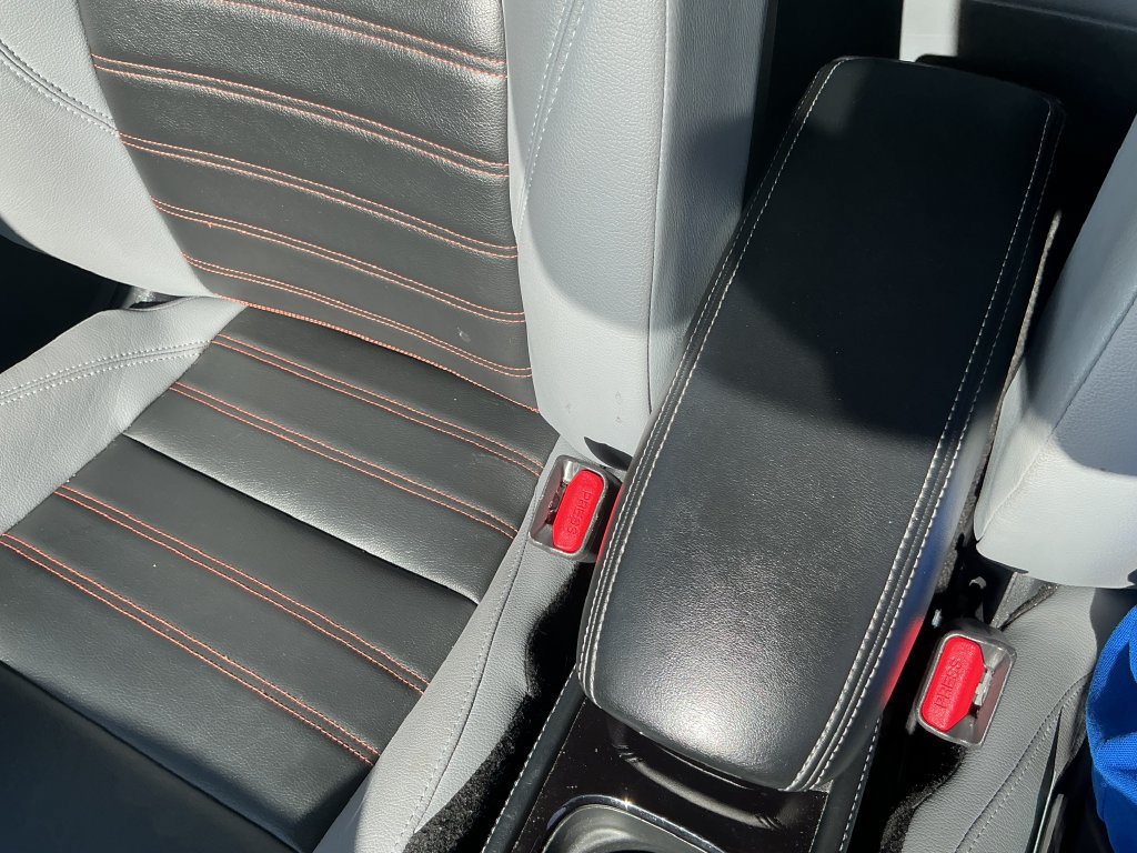 Used 2023 Nissan Kicks SR w/ SR Premium Package FWD image 26