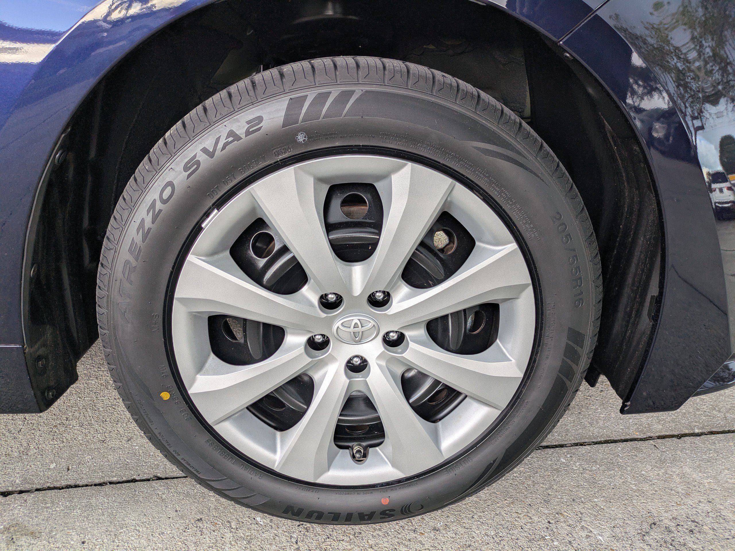 Used 2022 Toyota Corolla LE FWD image 11