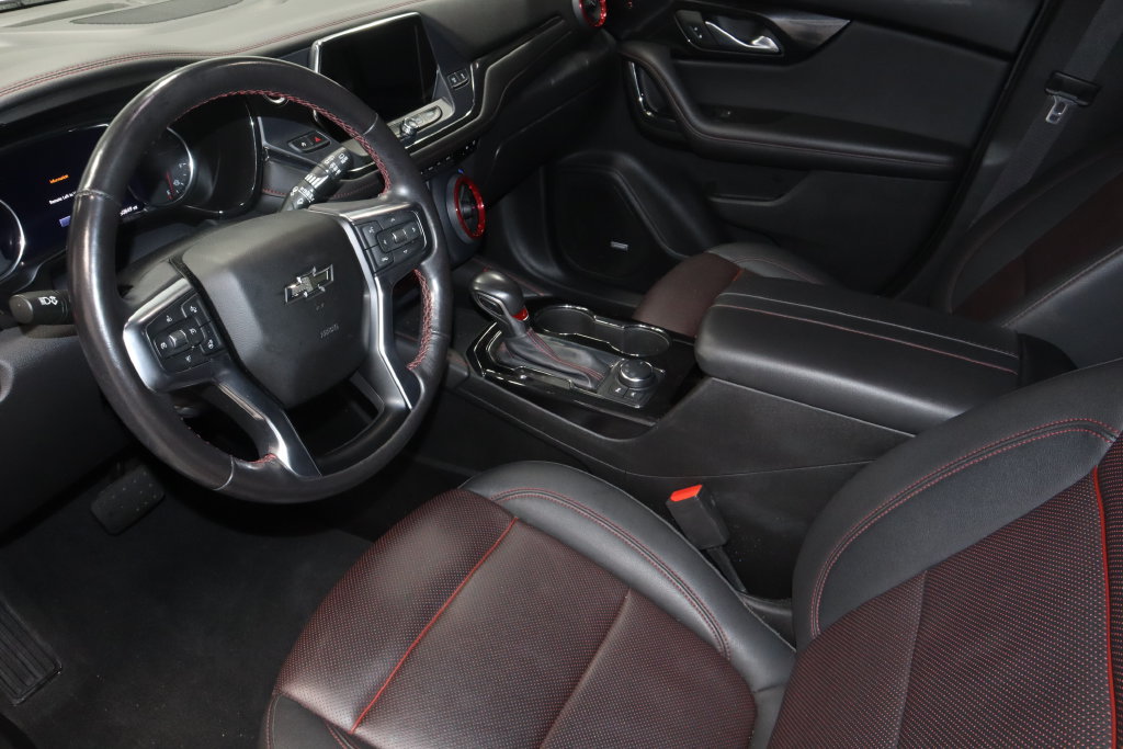 Used 2022 Chevrolet Blazer RS w/ Enhanced Convenience Package FWD image 17
