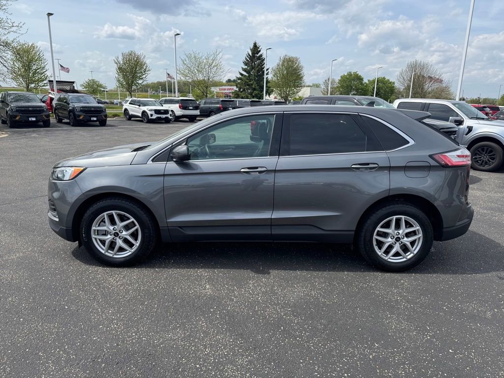 Certified 2024 Ford Edge SEL w/ Convenience Package AWD/4WD image 8