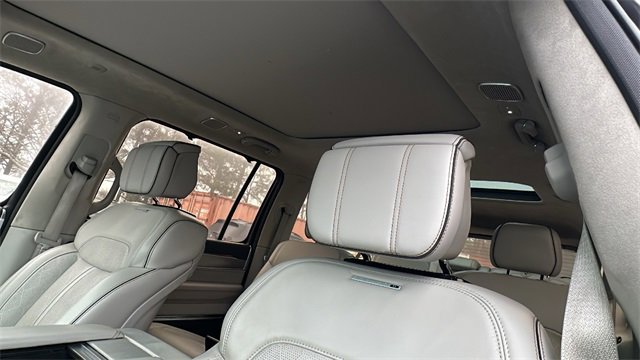 Used 2023 Jeep Grand Wagoneer L Series II w/ Premium Group II image 31