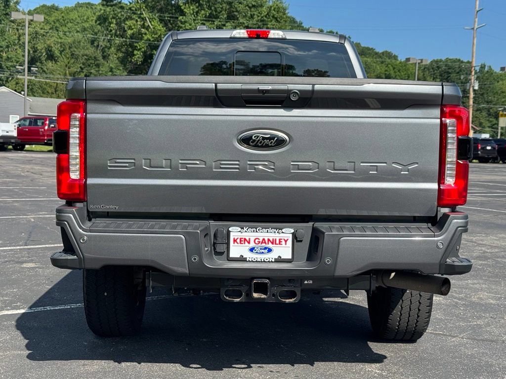 Certified 2024 Ford F250 Lariat w/ Black Appearance Package AWD/4WD image 10
