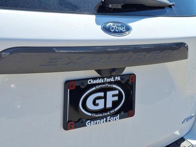 Certified 2022 Ford Explorer XLT w/ Equipment Group 202A image 35