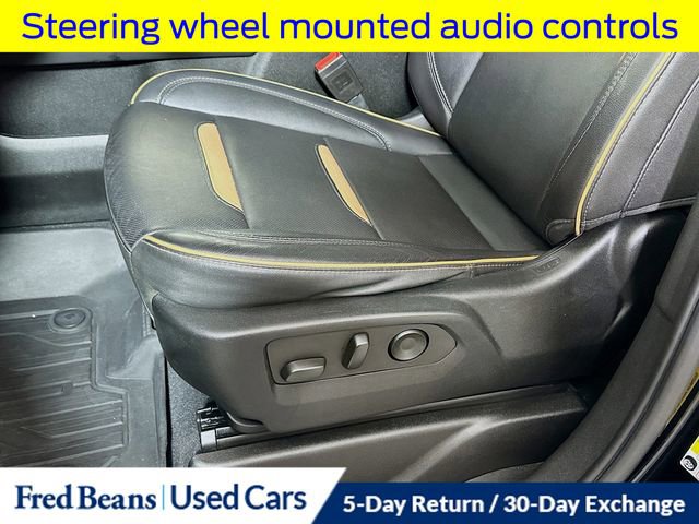 Used 2023 GMC Yukon AT4 w/ AT4 Premium Package AWD/4WD image 25