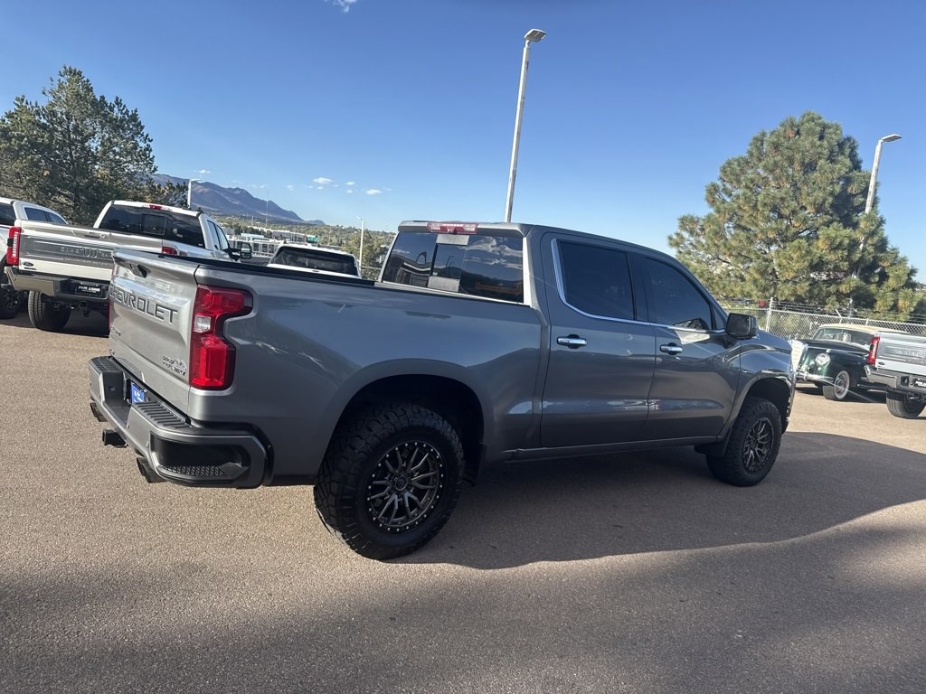 Used 2020 Chevrolet Silverado 1500 High Country w/ Technology Package image 6