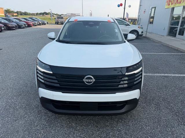 Used 2025 Nissan Kicks SV AWD/4WD image 3