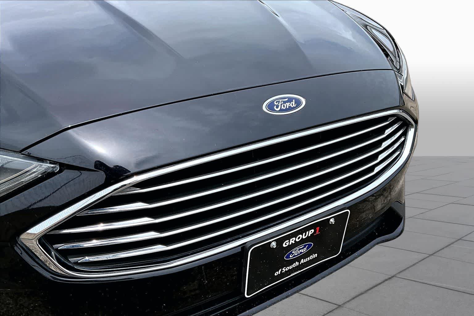 Certified 2019 Ford Fusion SE FWD image 30
