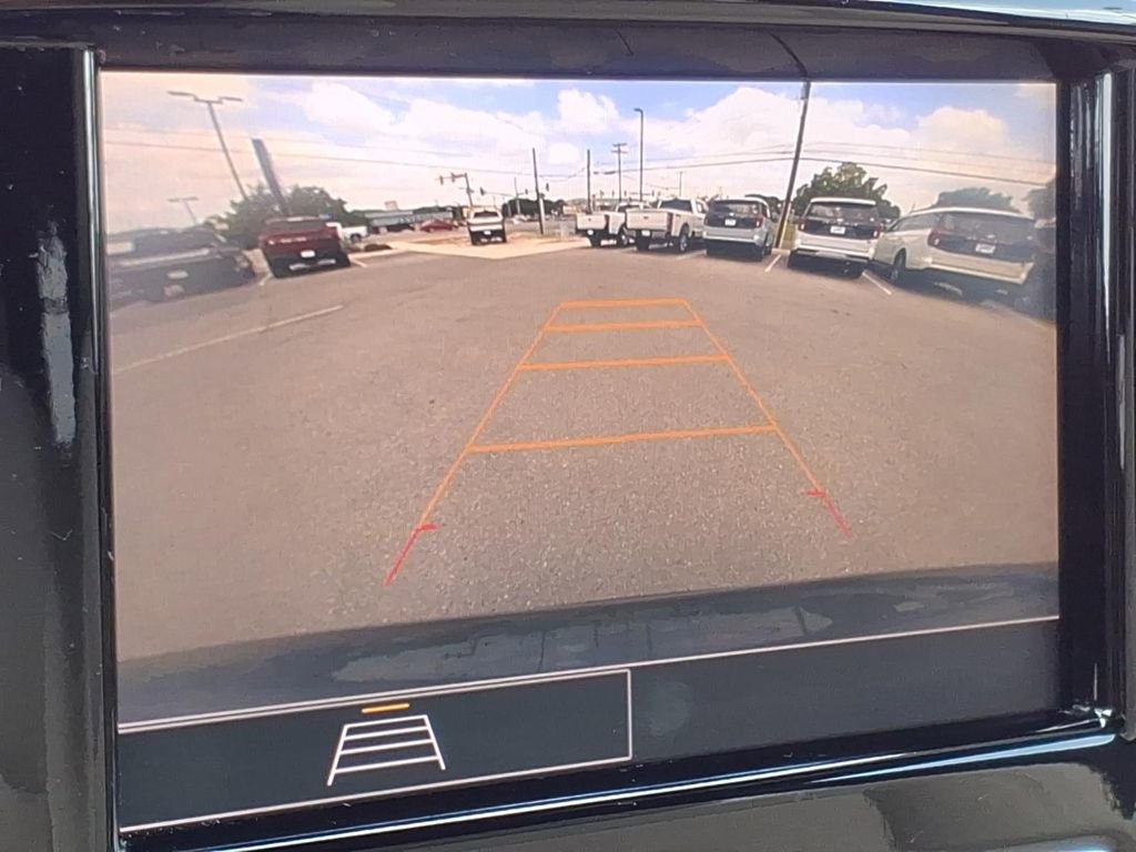 Used 2023 Chevrolet Traverse LS FWD image 22