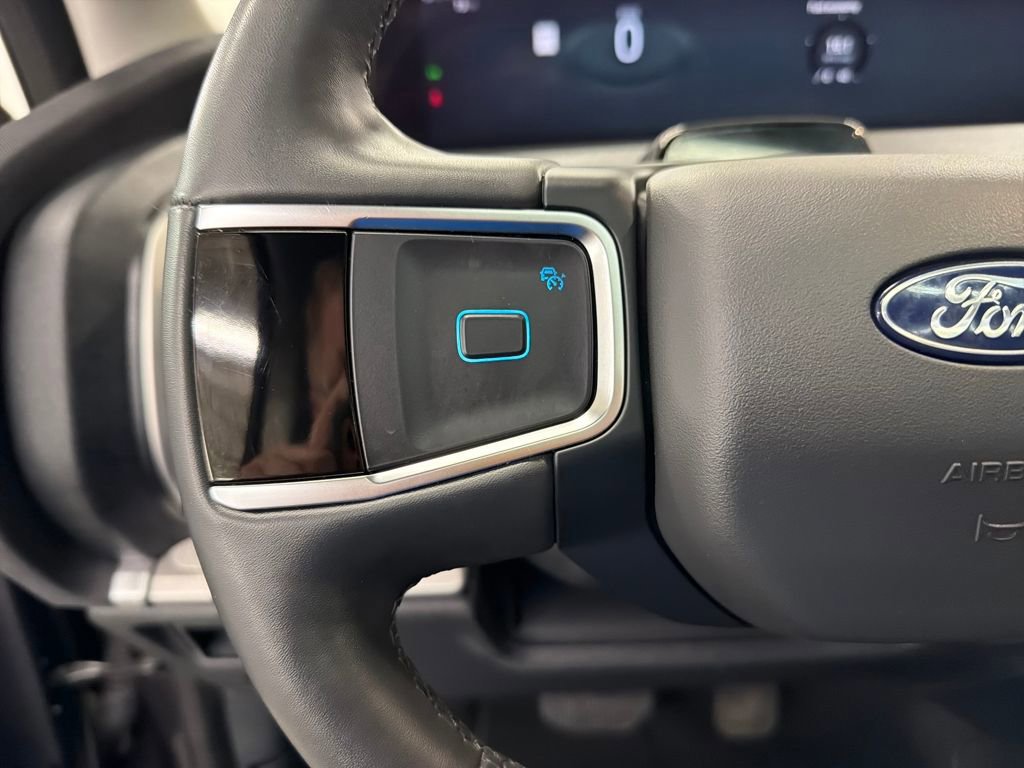 Certified 2025 Ford Expedition Active image 22