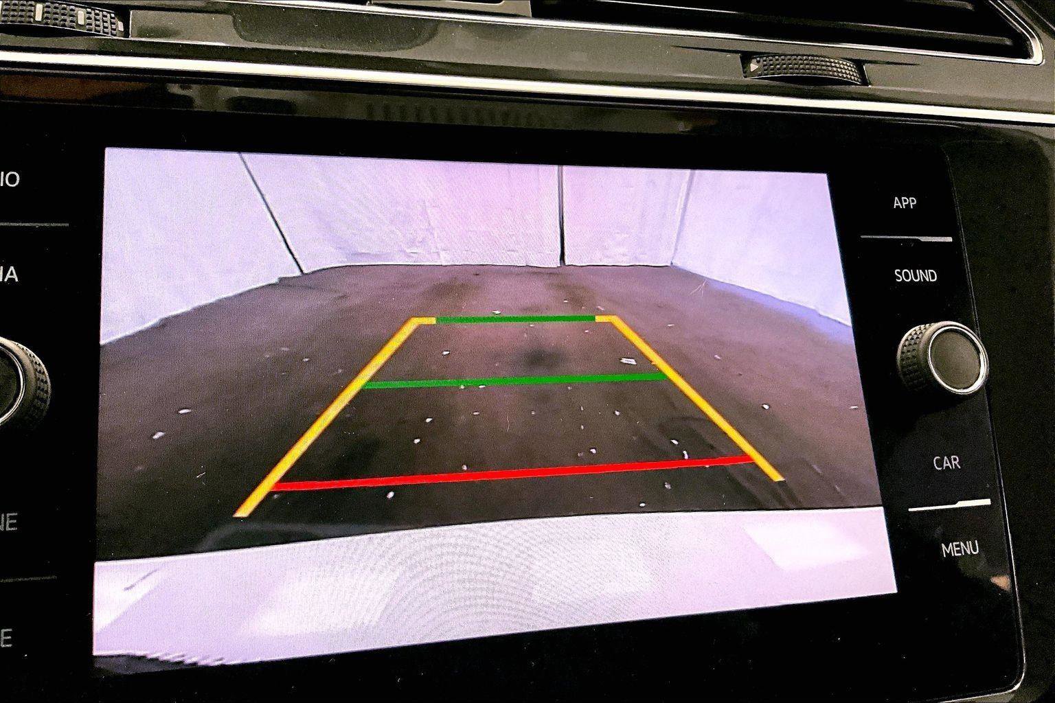 Used 2022 Volkswagen Tiguan SE image 20