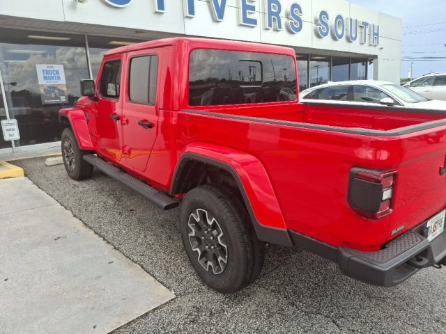 Used 2024 Jeep Gladiator Sport w/ Premium Package image 5