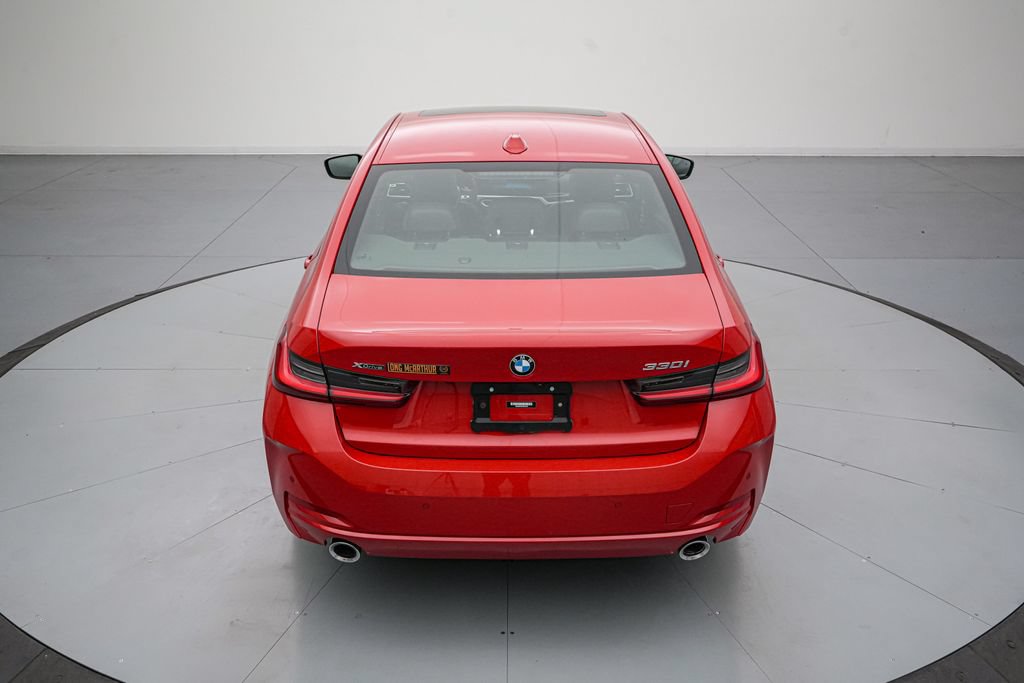 Used 2023 BMW 330i xDrive Sedan w/ Driving Assistance Package AWD/4WD image 5