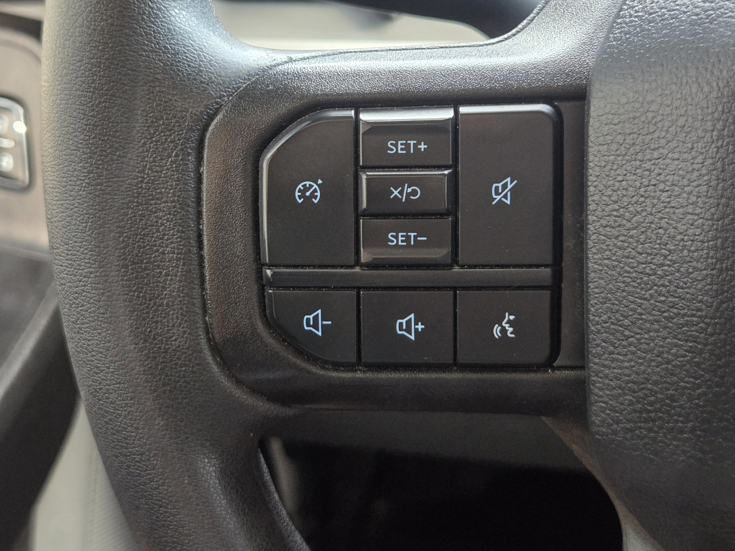 Certified 2024 Ford F250 XL w/ FX4 Off-Road Package AWD/4WD image 26