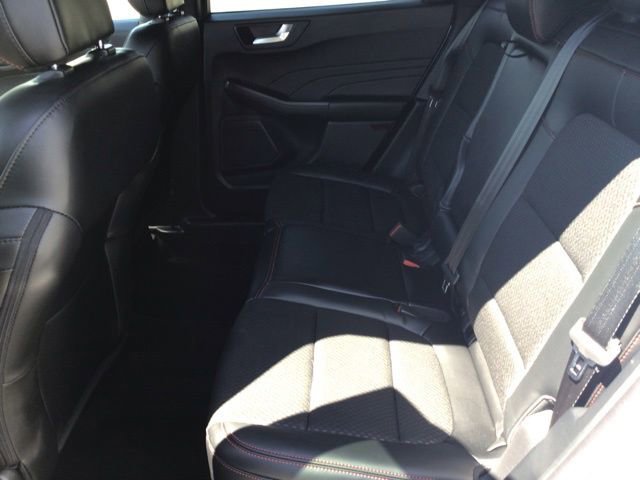 Certified 2025 Ford Escape ST-Line Elite w/ Class II Trailer Tow Package AWD/4WD image 22