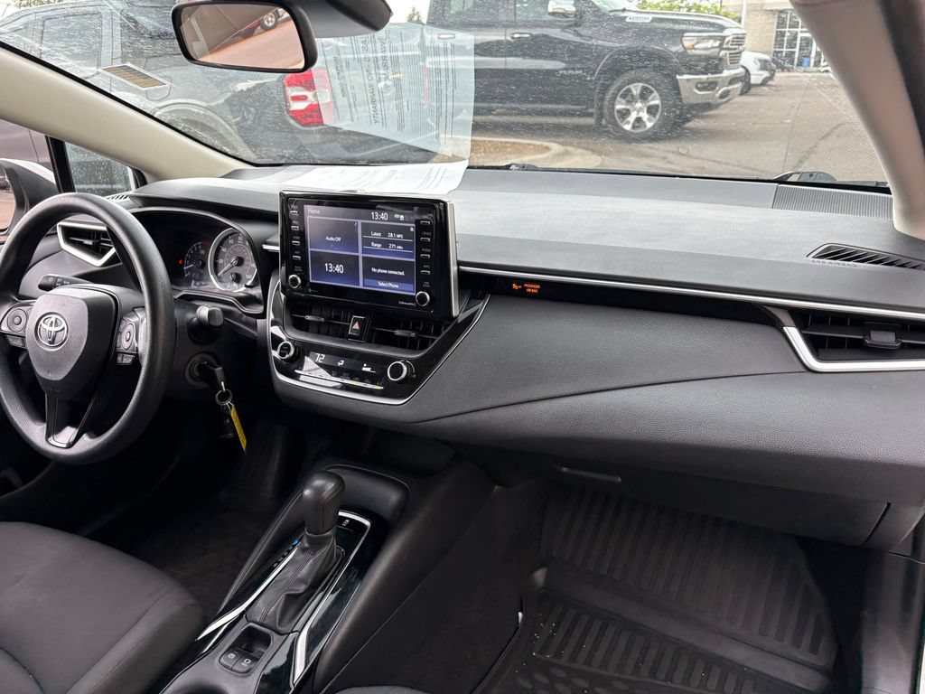 Used 2021 Toyota Corolla LE FWD image 33