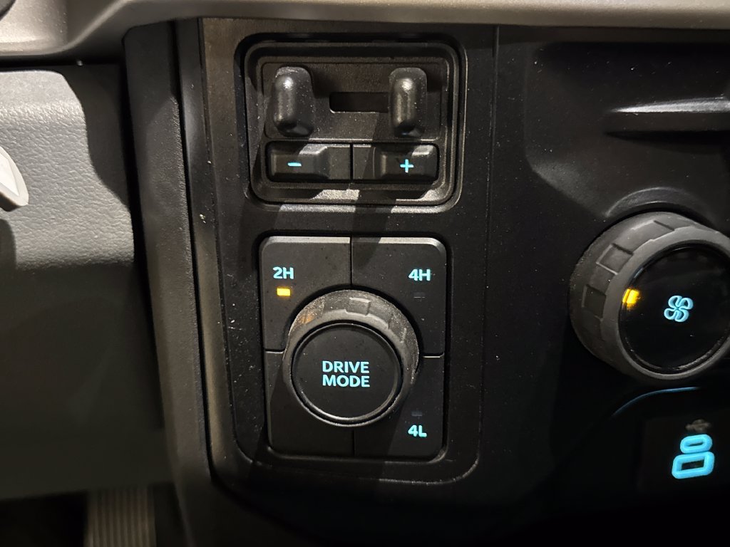 Certified 2024 Ford F250 XLT AWD/4WD image 28