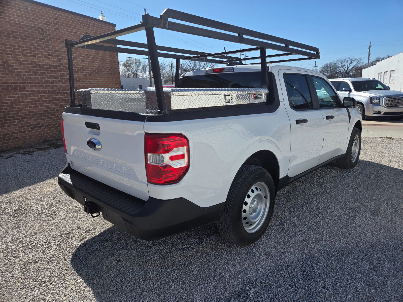 Certified 2022 Ford Maverick XL image 5