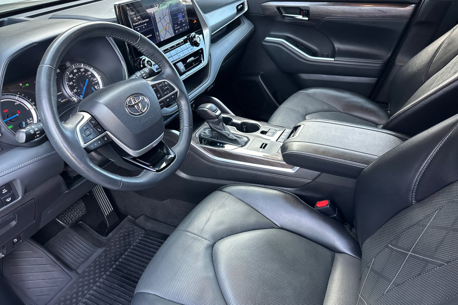 Used 2022 Toyota Highlander Platinum AWD/4WD image 9
