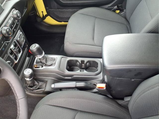 Used 2023 Jeep Wrangler Unlimited AWD/4WD image 24