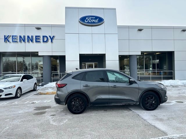 Certified 2025 Ford Escape Active w/ Cold Weather Package image 16