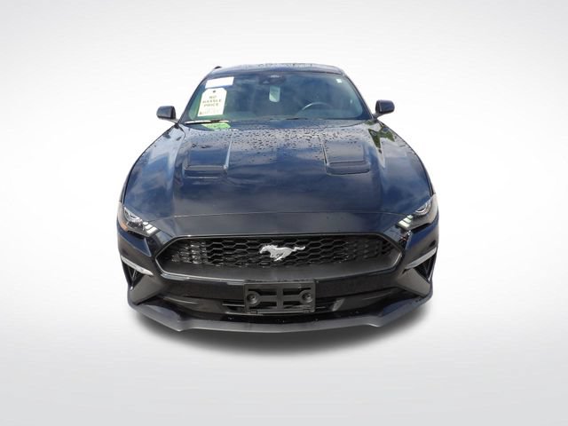 Certified 2021 Ford Mustang Coupe RWD image 2