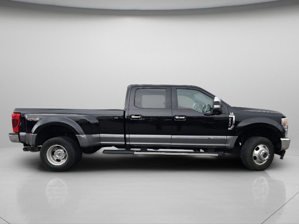 Certified 2022 Ford F350 Lariat w/ Lariat Ultimate Package image 3