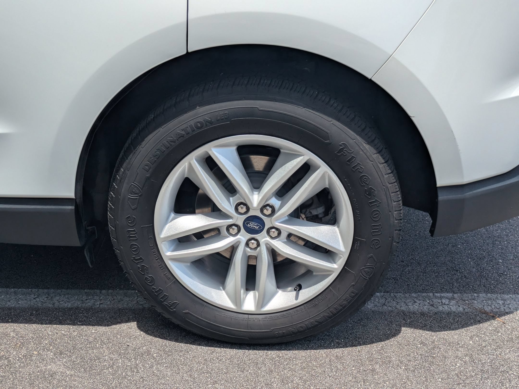 Certified 2018 Ford Edge SEL w/ Equipment Group 201A AWD/4WD image 8
