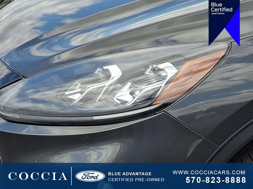 Certified 2020 Ford Escape Titanium AWD/4WD image 9